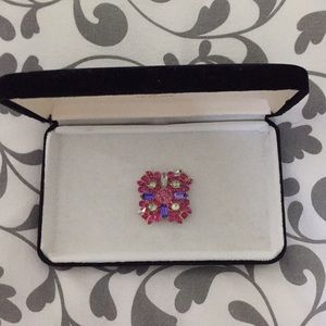 Cut glass brooch, vintage-like